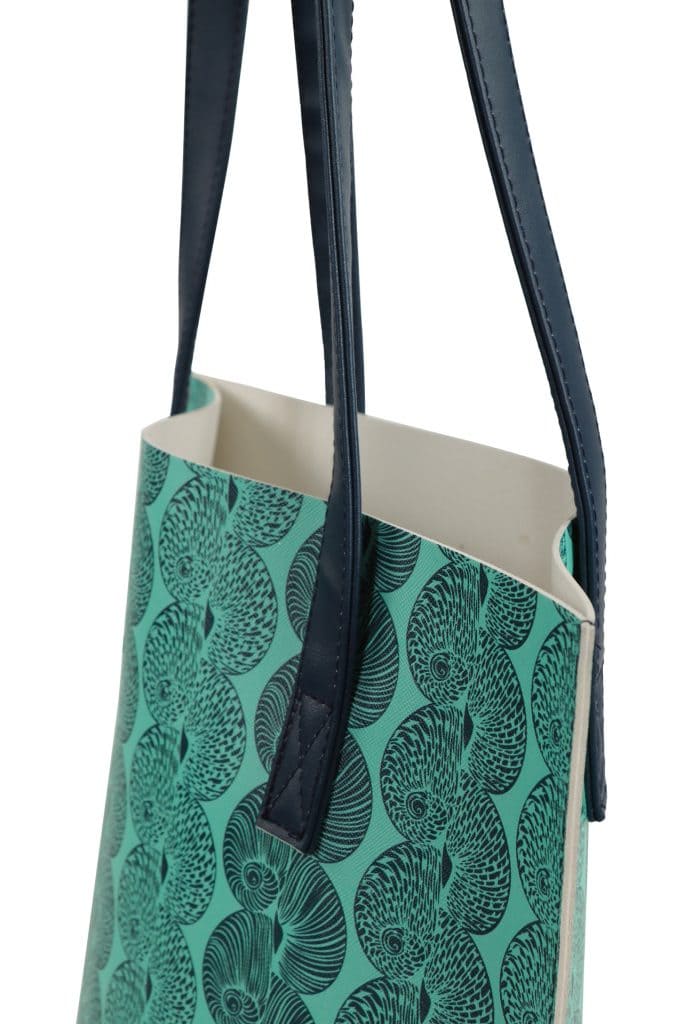 Kanake Tote in a Lei Kupee Print and Blue Tint/Real Teal Color